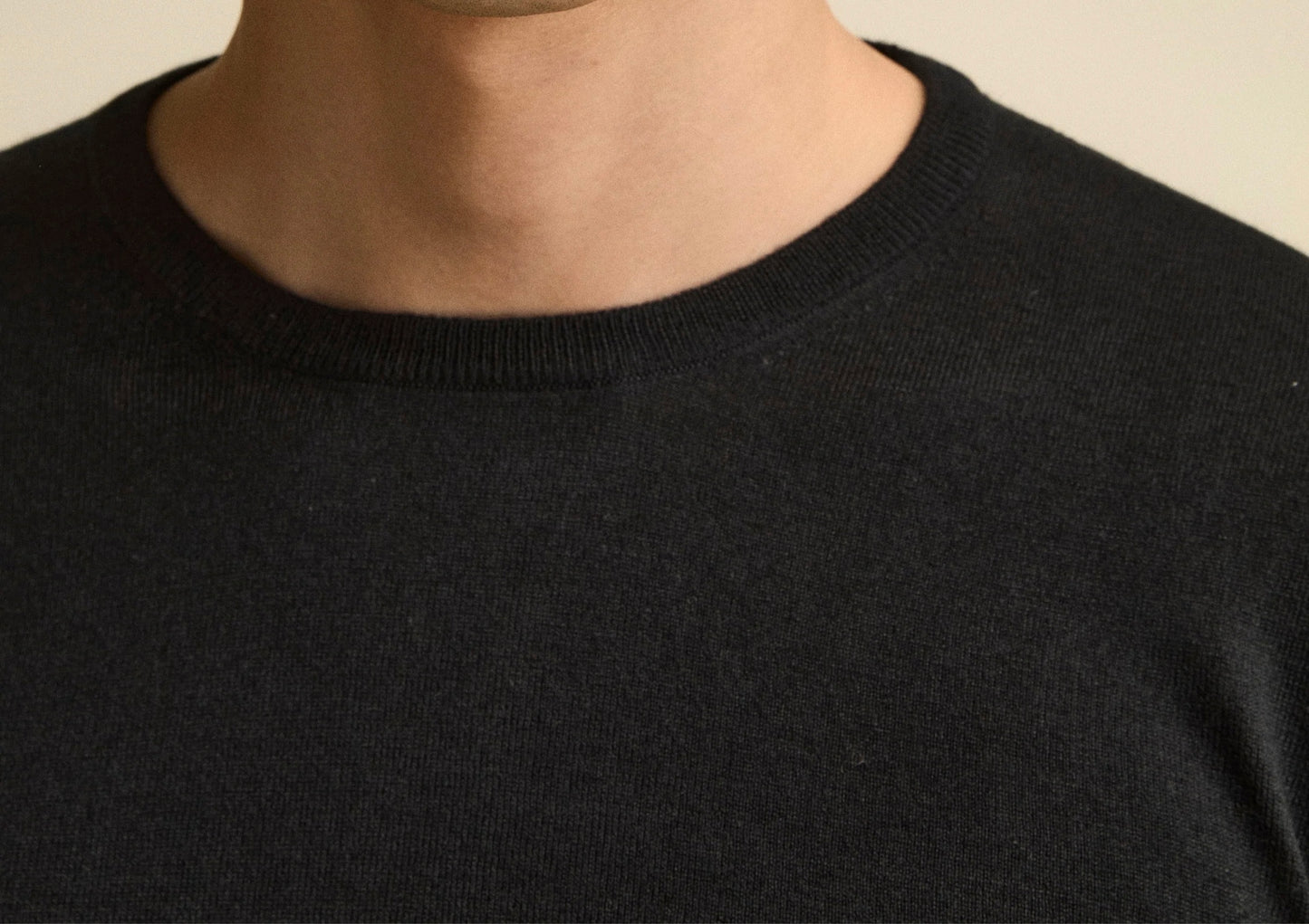 NUOVO Girocollo Nero mano CASHMERE